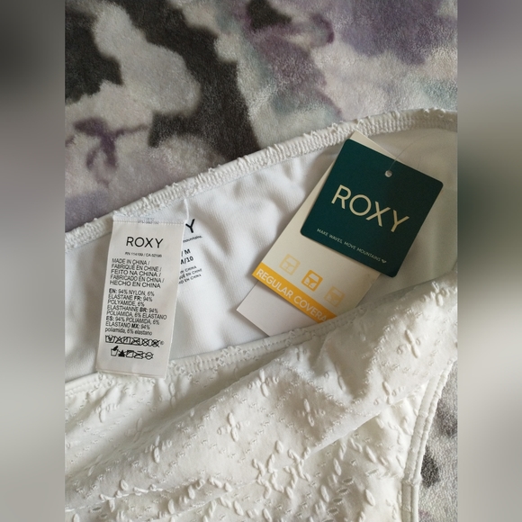 Roxy White Swimsuit - Picture 3 of 5